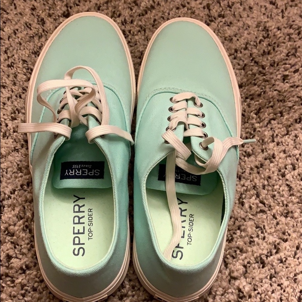 Sperry’s - Picture 4 of 4